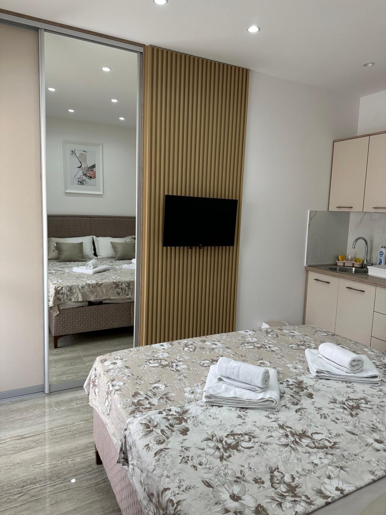 As Apartmani บุดวา ภายนอก รูปภาพ