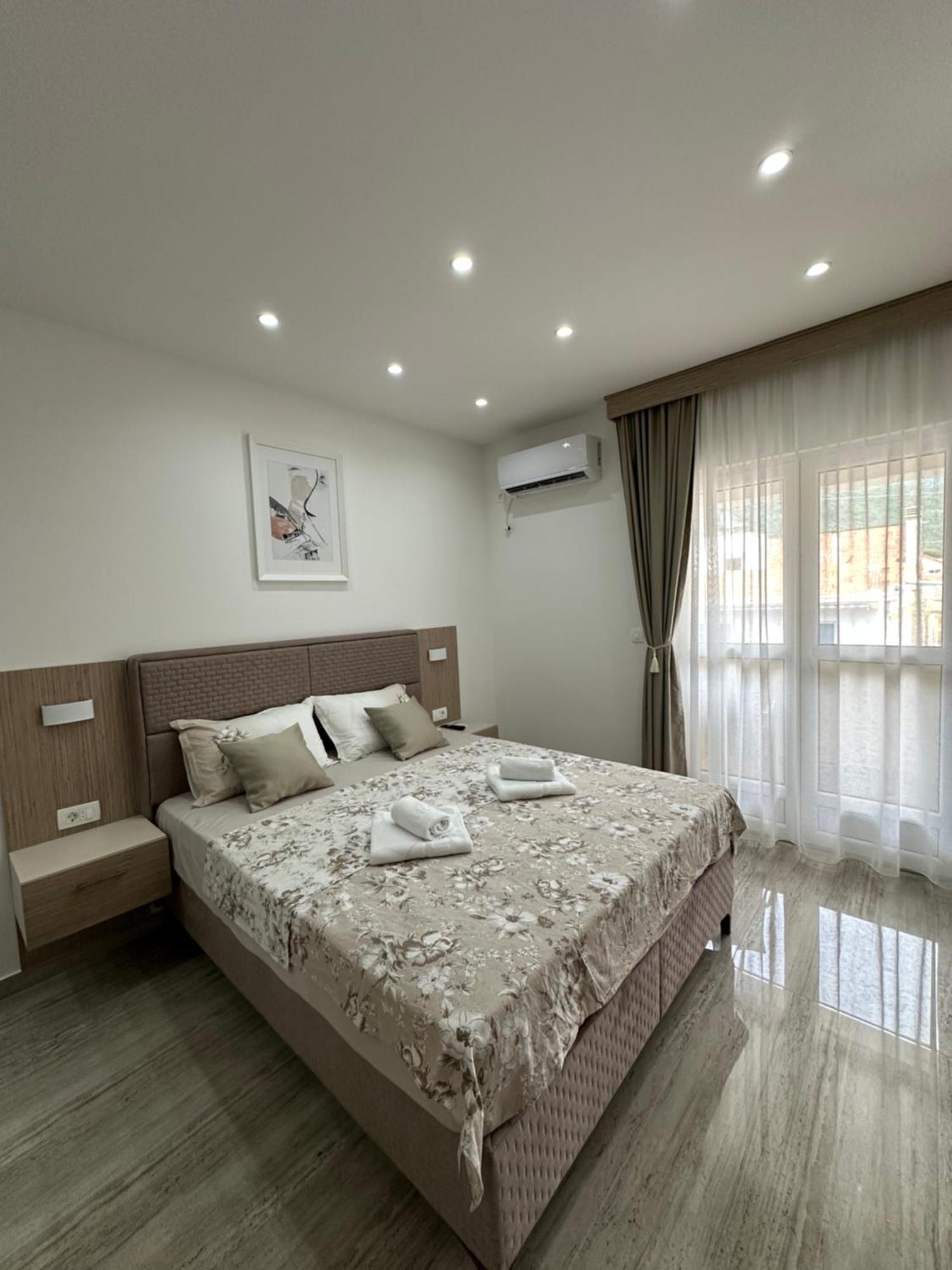 As Apartmani บุดวา ภายนอก รูปภาพ