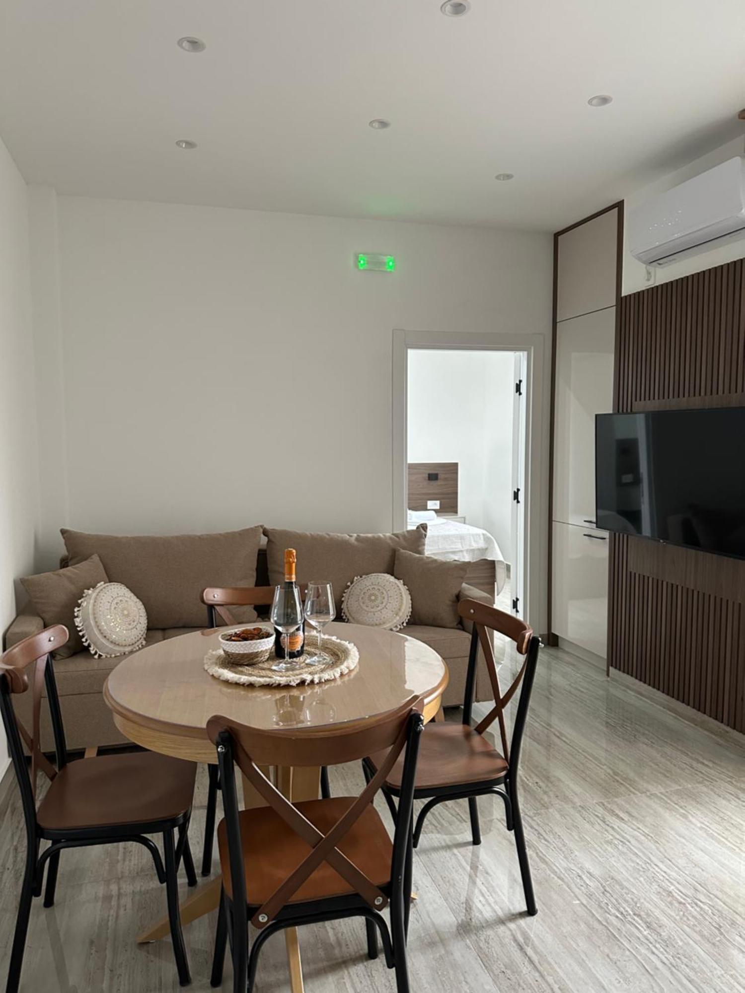 As Apartmani บุดวา ภายนอก รูปภาพ